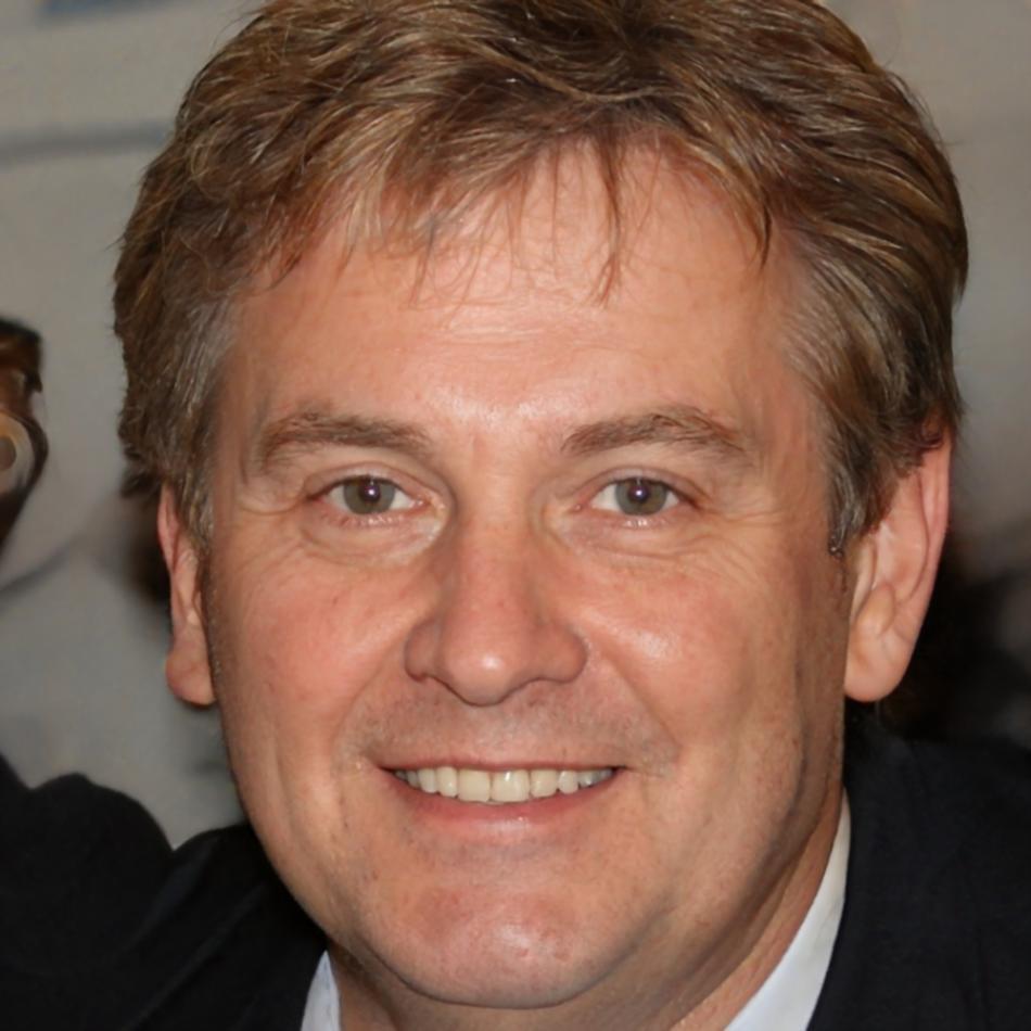 Ranto Wijaya, lulusan program desain floral